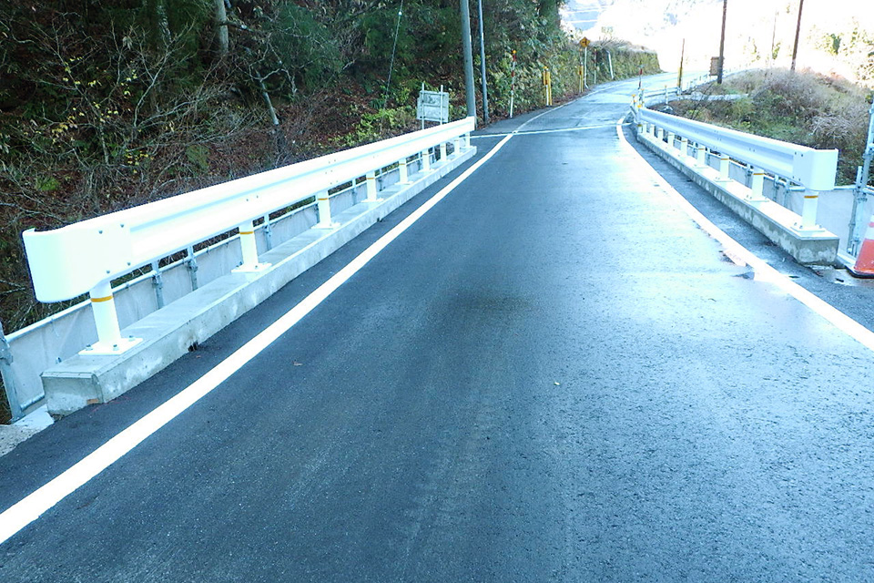 山東本巣線補助道路修繕（橋梁修繕）工事